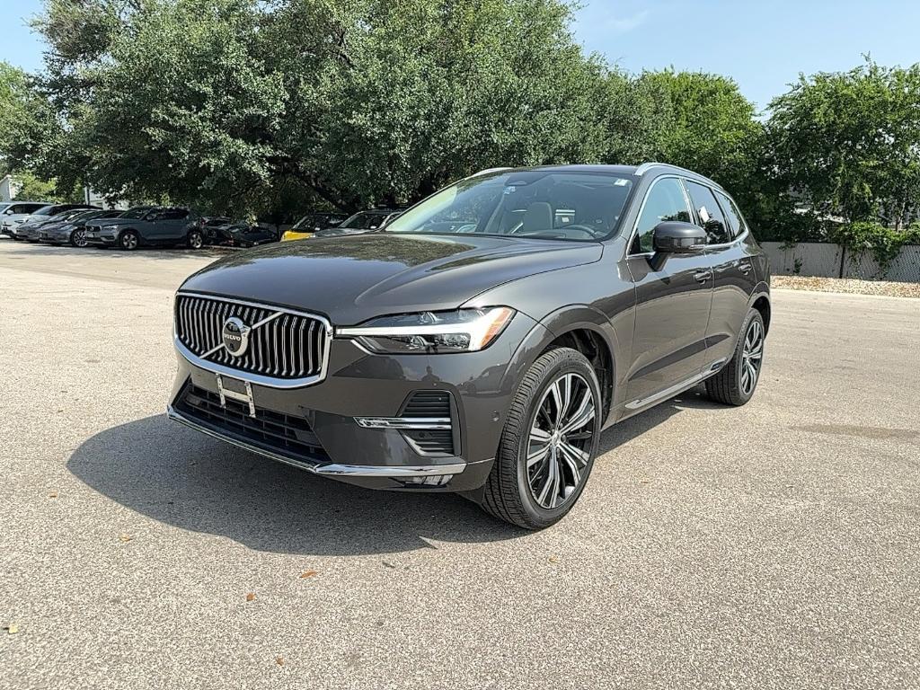 used 2023 Volvo XC60 car, priced at $43,995