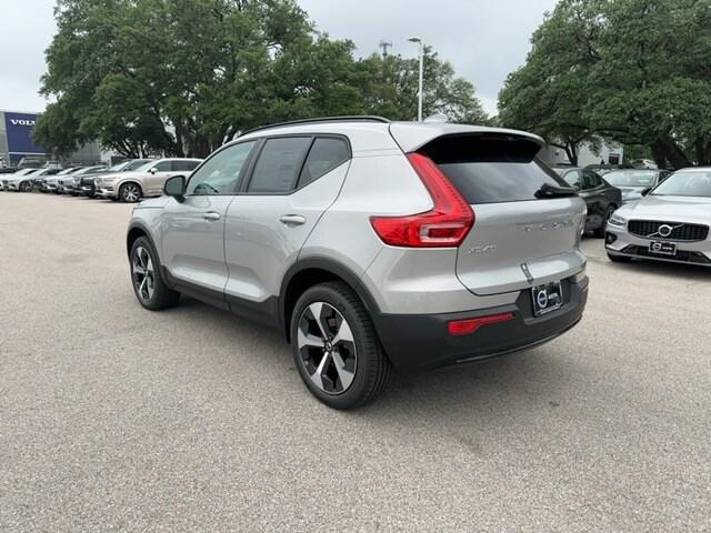 new 2024 Volvo XC40 car, priced at $48,525