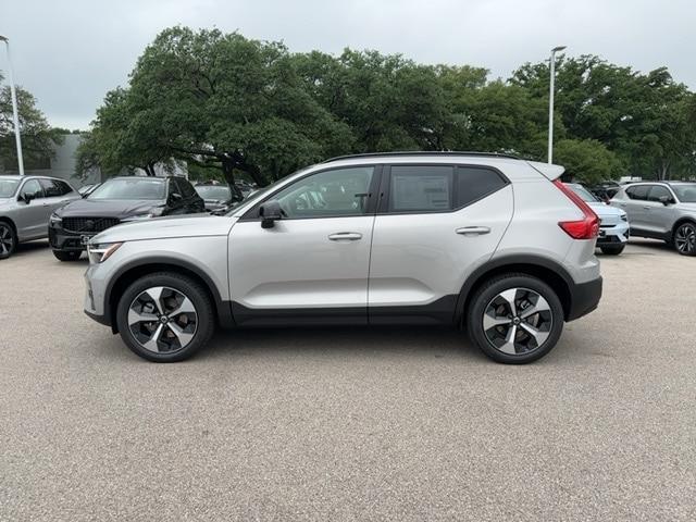 new 2024 Volvo XC40 car, priced at $48,525