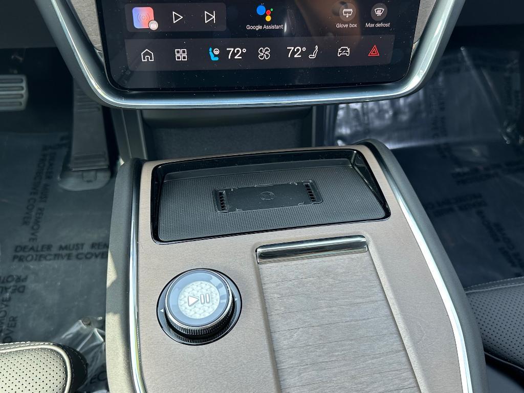 new 2025 Volvo EX90 car, priced at $82,385