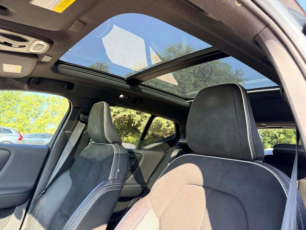 used 2020 Volvo XC40 car, priced at $25,995