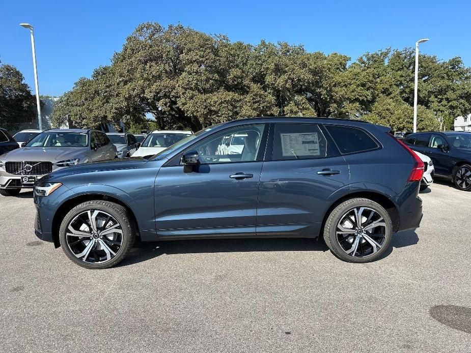 new 2025 Volvo XC60 car, priced at $59,885