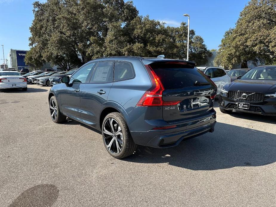 new 2025 Volvo XC60 car, priced at $59,885