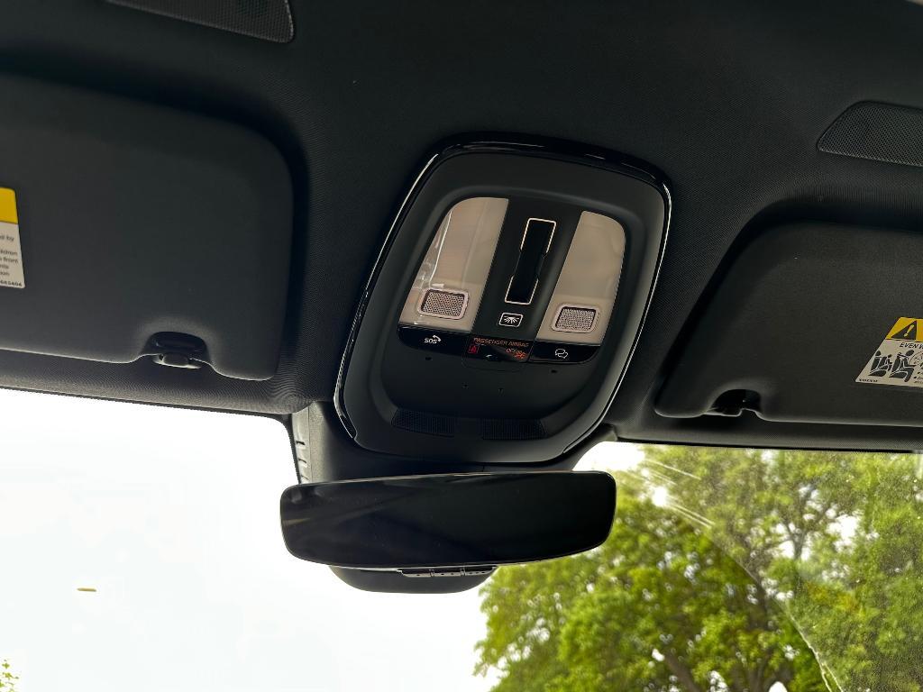 new 2025 Volvo XC60 car, priced at $60,910
