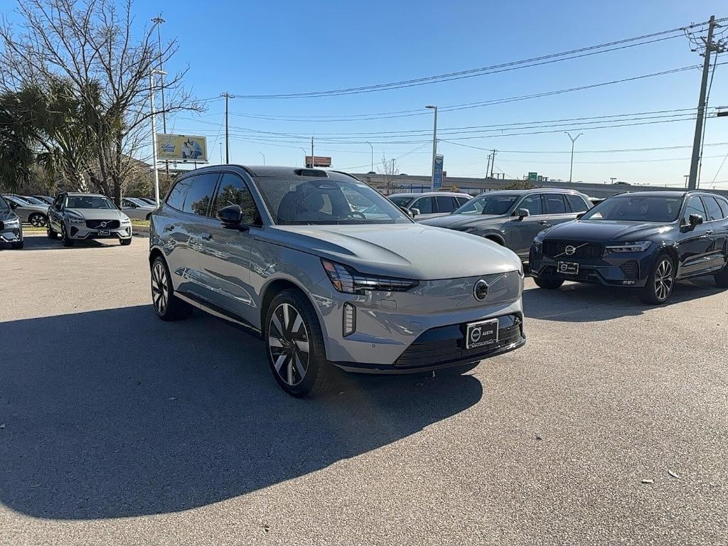 new 2025 Volvo EX90 car, priced at $89,935