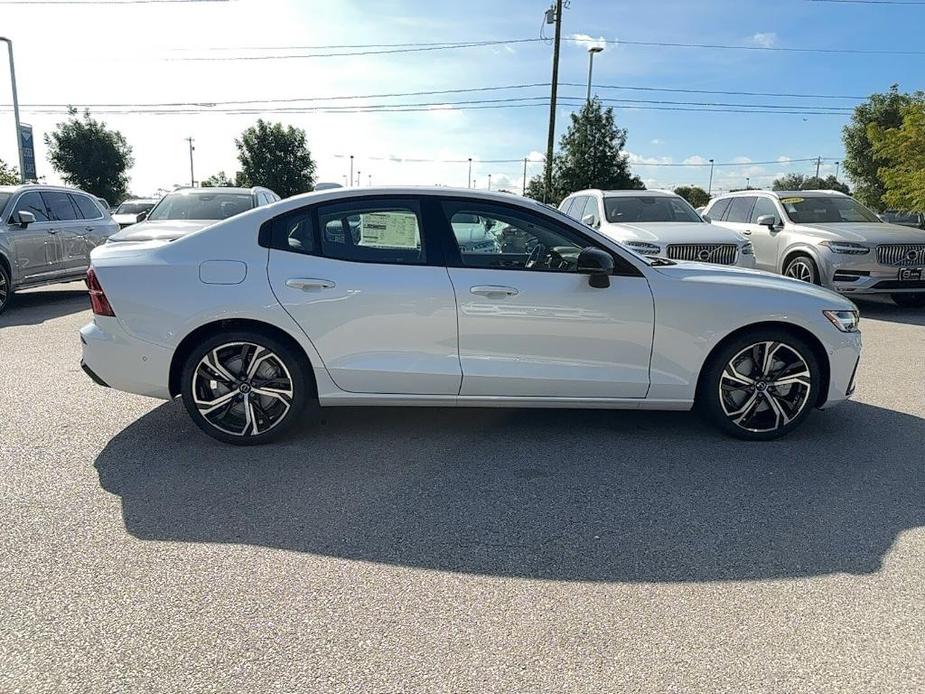 new 2024 Volvo S60 car, priced at $47,395