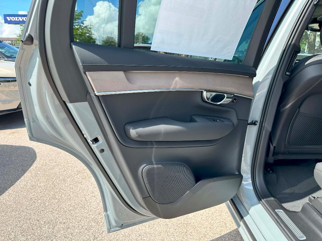 new 2026 Volvo XC90 car, priced at $68,245