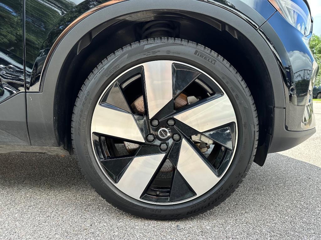 used 2022 Volvo C40 Recharge Pure Electric car, priced at $33,495