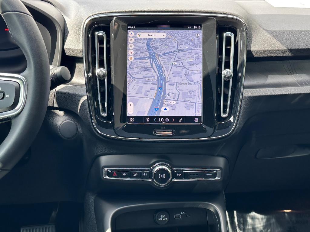 used 2022 Volvo C40 Recharge Pure Electric car, priced at $33,495