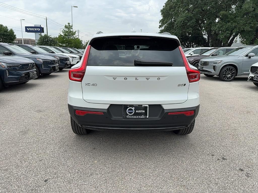 new 2025 Volvo XC40 car, priced at $48,335