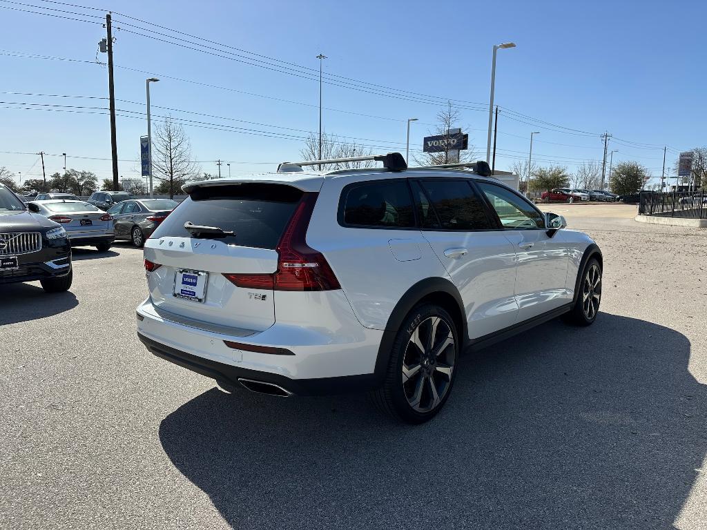 used 2021 Volvo V60 Cross Country car, priced at $32,602