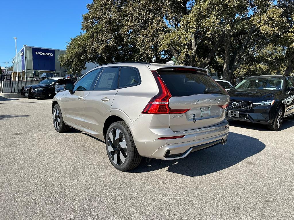 new 2025 Volvo XC60 Plug-In Hybrid car, priced at $66,235