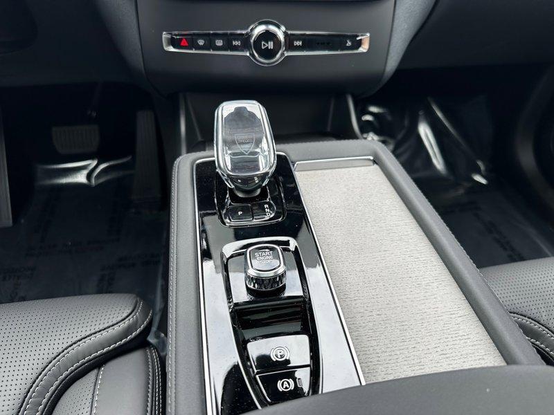 new 2025 Volvo XC90 Plug-In Hybrid car, priced at $87,130