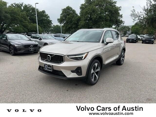 new 2024 Volvo XC40 car, priced at $48,525