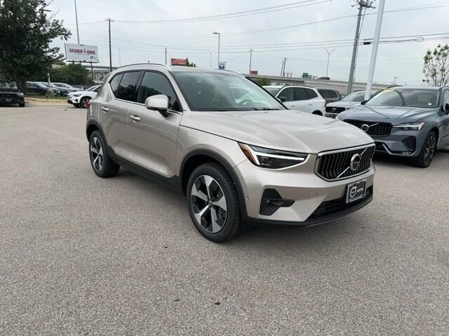 new 2024 Volvo XC40 car, priced at $48,525