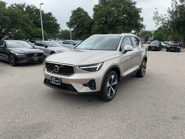 new 2024 Volvo XC40 car, priced at $48,525