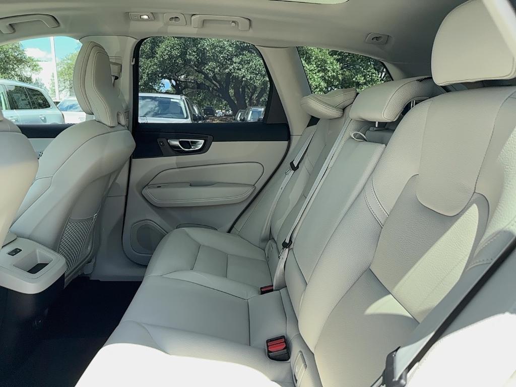 new 2025 Volvo XC60 car, priced at $55,360