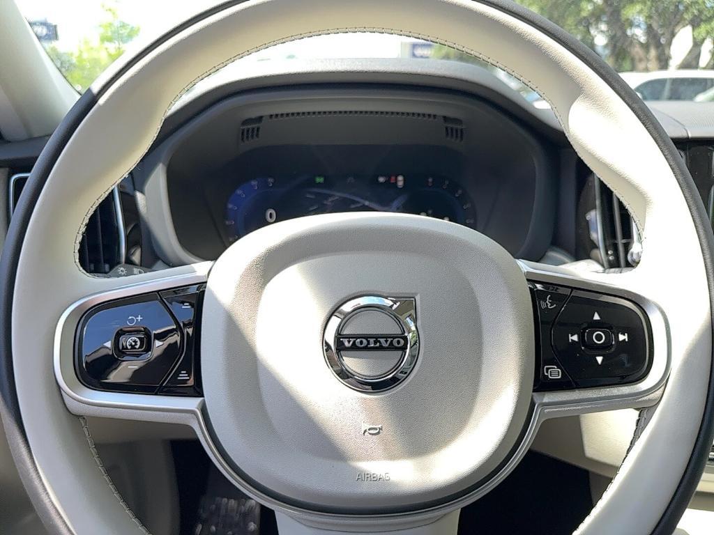 new 2025 Volvo XC60 car, priced at $55,360