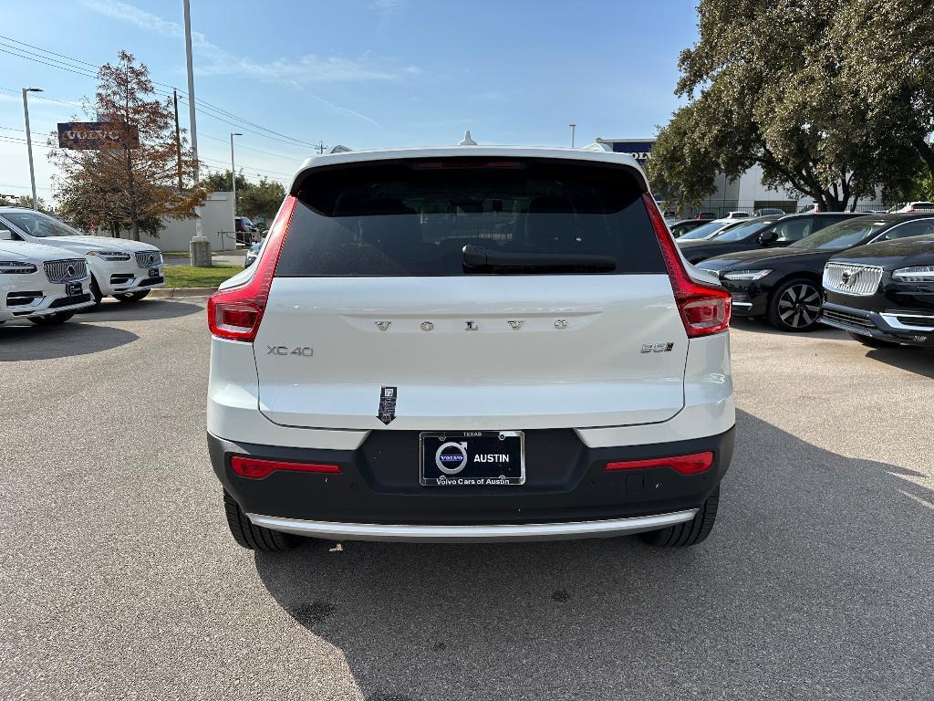 new 2025 Volvo XC40 car, priced at $48,315