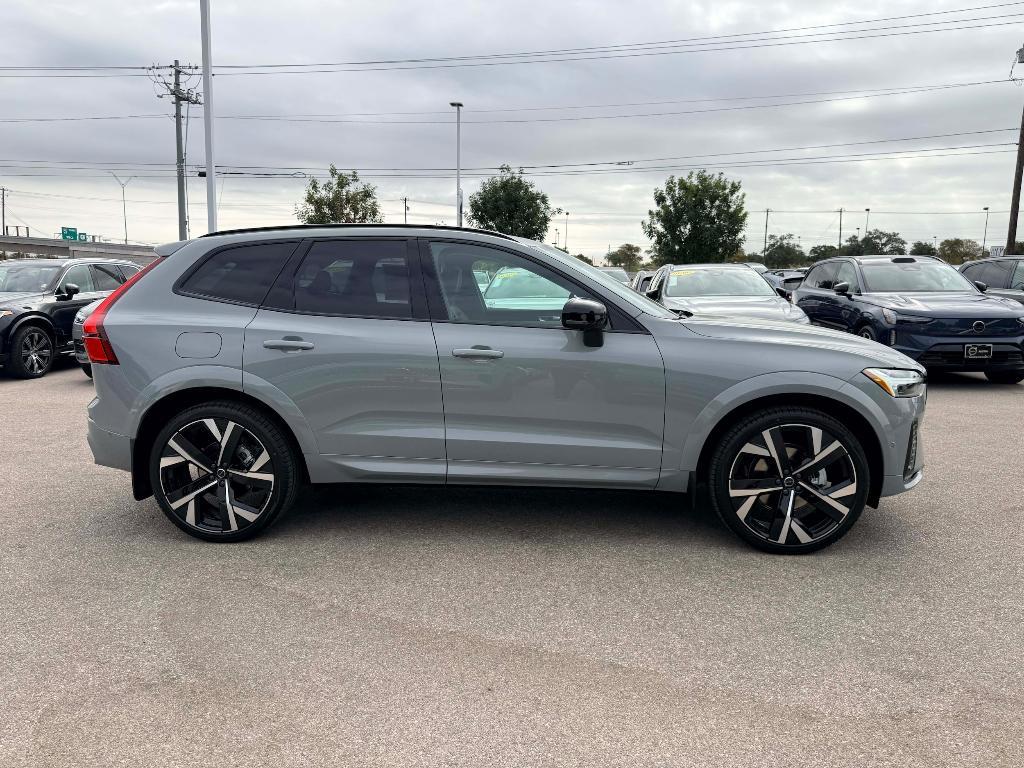 new 2026 Volvo XC60 car, priced at $67,045