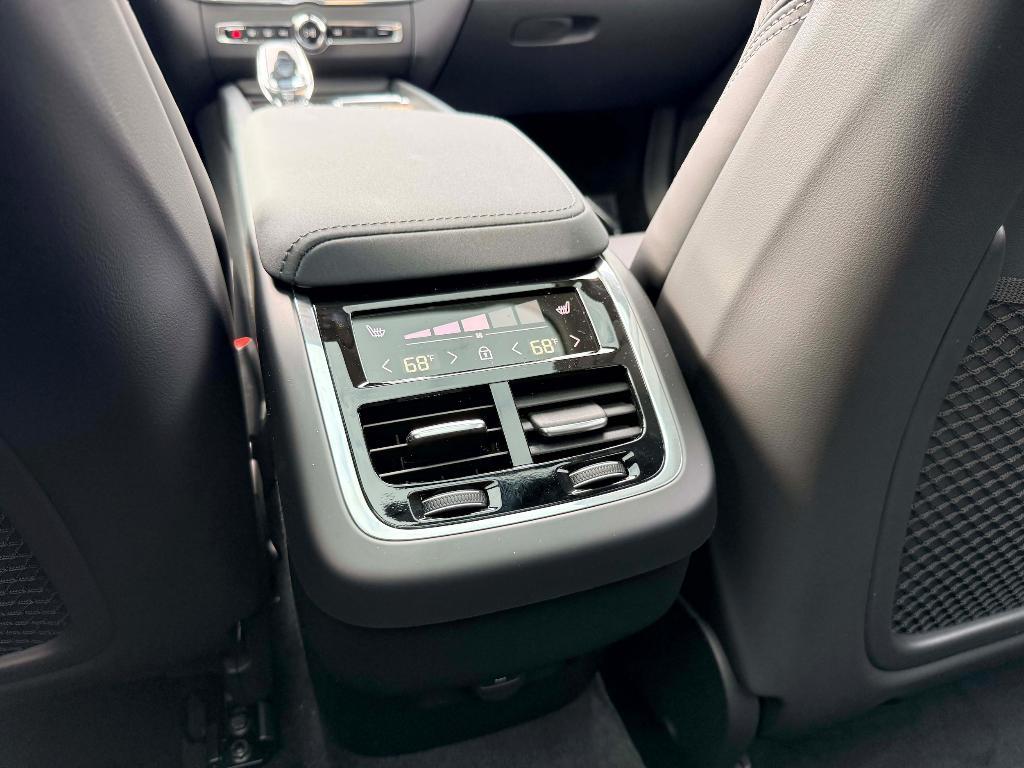 new 2026 Volvo XC60 car, priced at $67,045