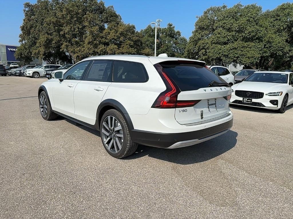 new 2025 Volvo V90 Cross Country car, priced at $62,585