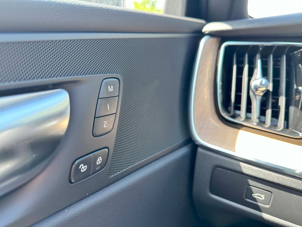 new 2026 Volvo XC60 car, priced at $57,985