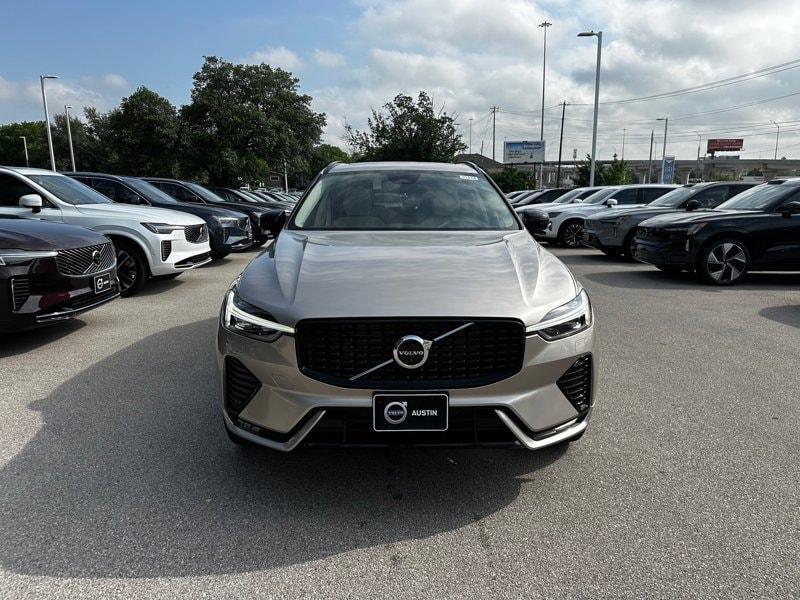 new 2025 Volvo XC60 car, priced at $52,860