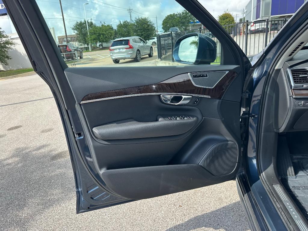 used 2019 Volvo XC90 Hybrid car, priced at $30,995