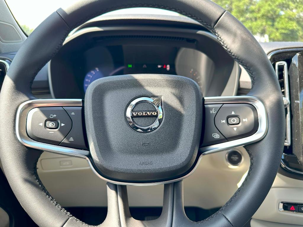 new 2026 Volvo XC40 car, priced at $50,150