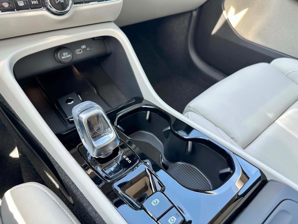 new 2026 Volvo XC40 car, priced at $50,150