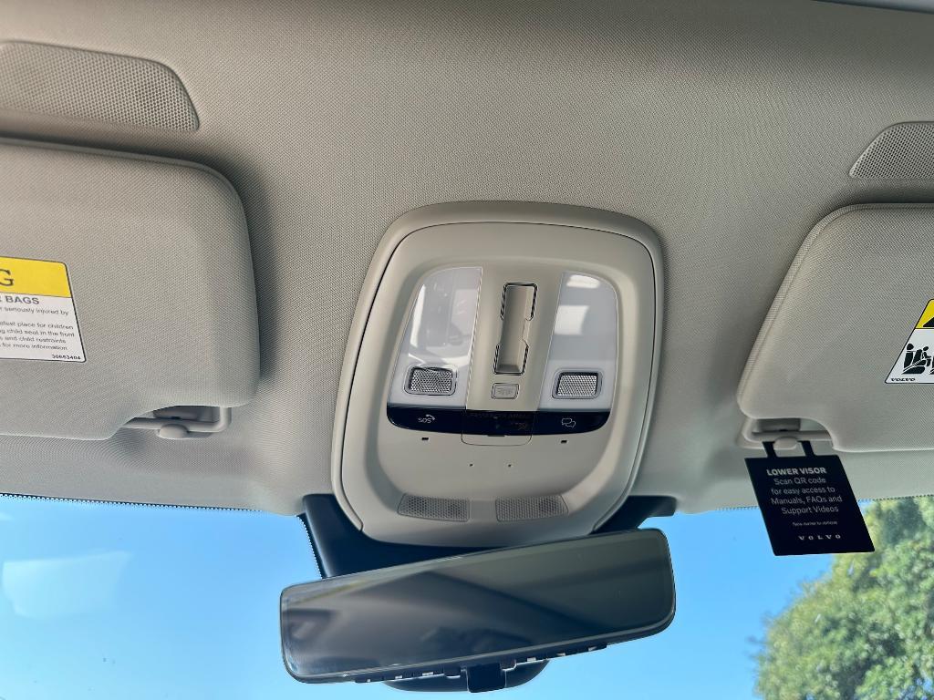 new 2025 Volvo XC90 car, priced at $69,060