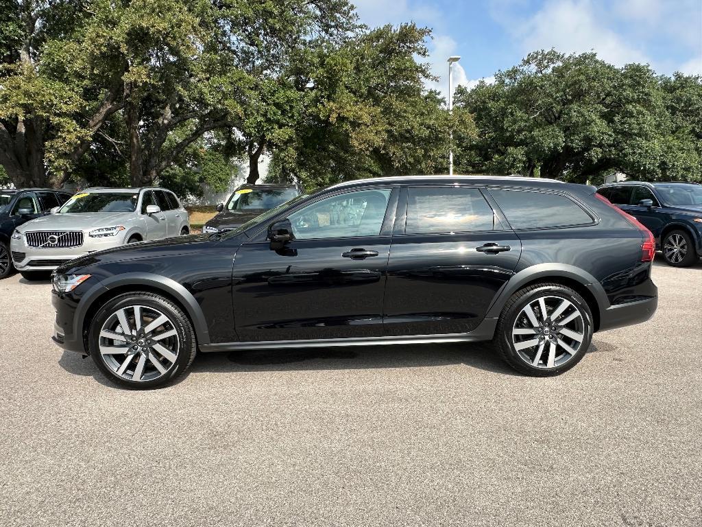 new 2025 Volvo V90 Cross Country car, priced at $63,335