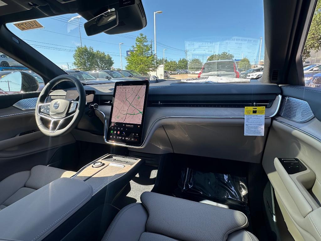 new 2025 Volvo EX90 car, priced at $95,150