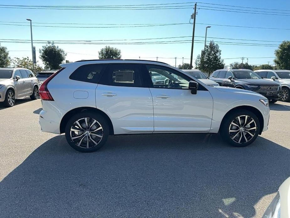 new 2025 Volvo XC60 car, priced at $54,585