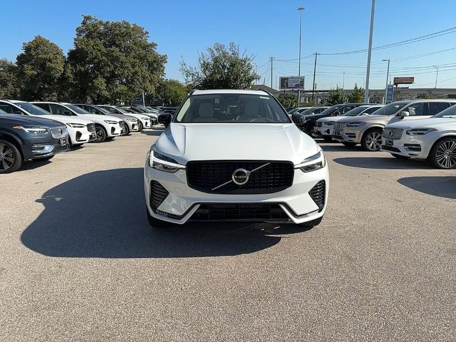 new 2025 Volvo XC60 car, priced at $54,585