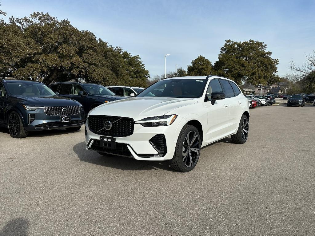 new 2025 Volvo XC60 car, priced at $59,885