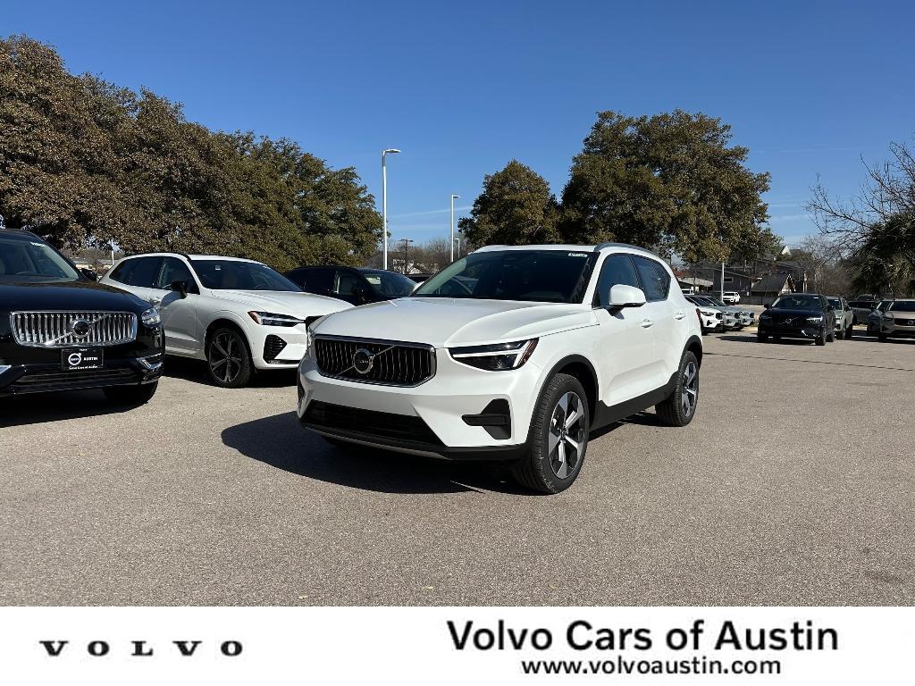 new 2025 Volvo XC40 car, priced at $45,485