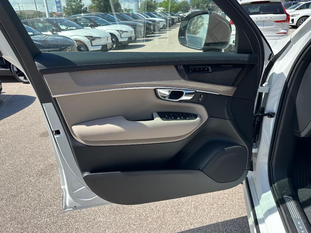 new 2026 Volvo XC90 car, priced at $77,145