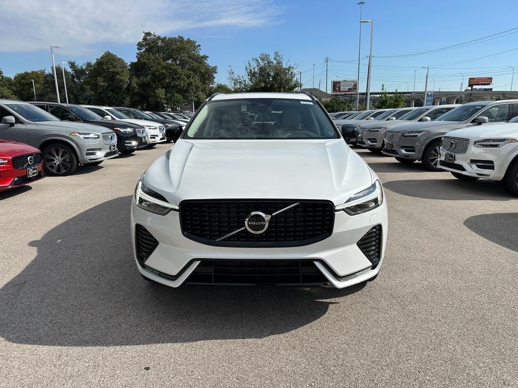 new 2025 Volvo XC60 car, priced at $50,685