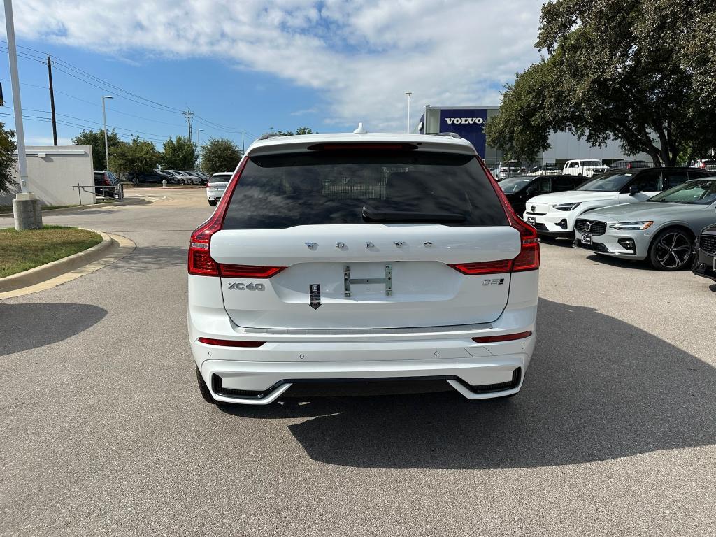 new 2025 Volvo XC60 car, priced at $50,685