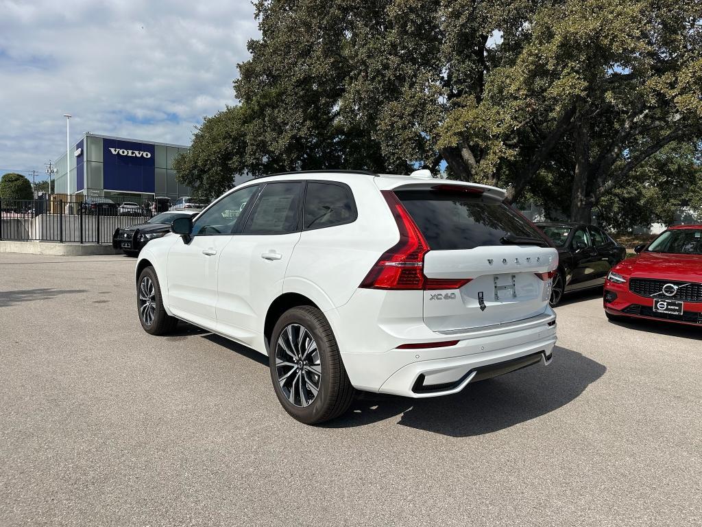 new 2025 Volvo XC60 car, priced at $50,685