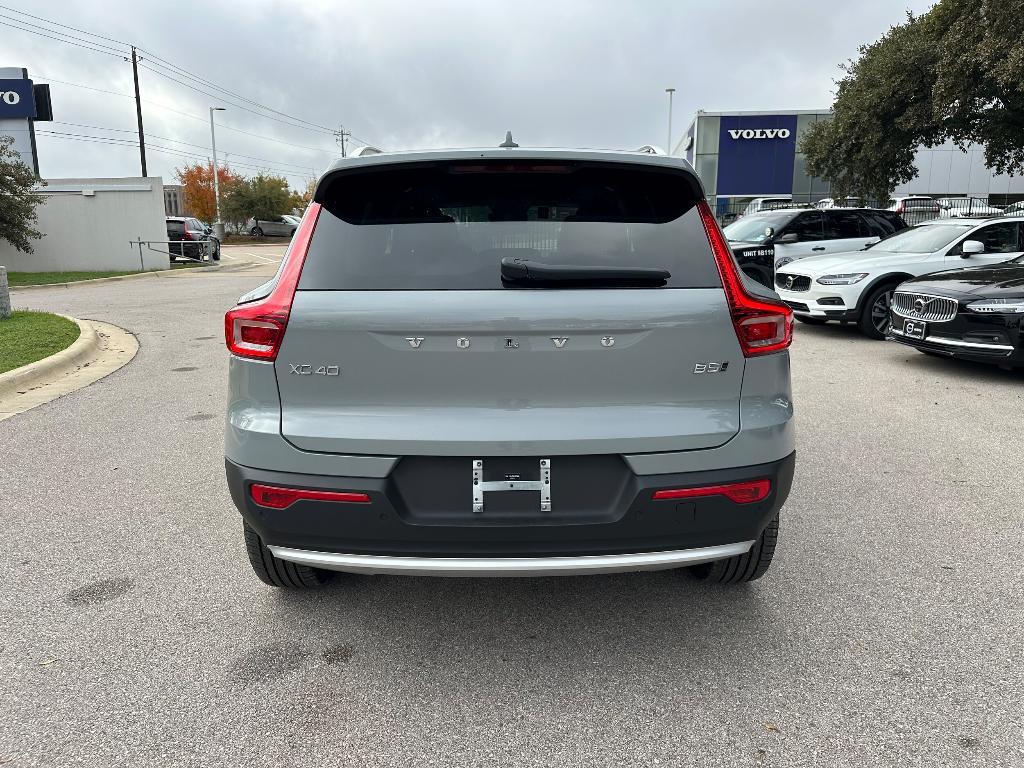 new 2025 Volvo XC40 car, priced at $45,465