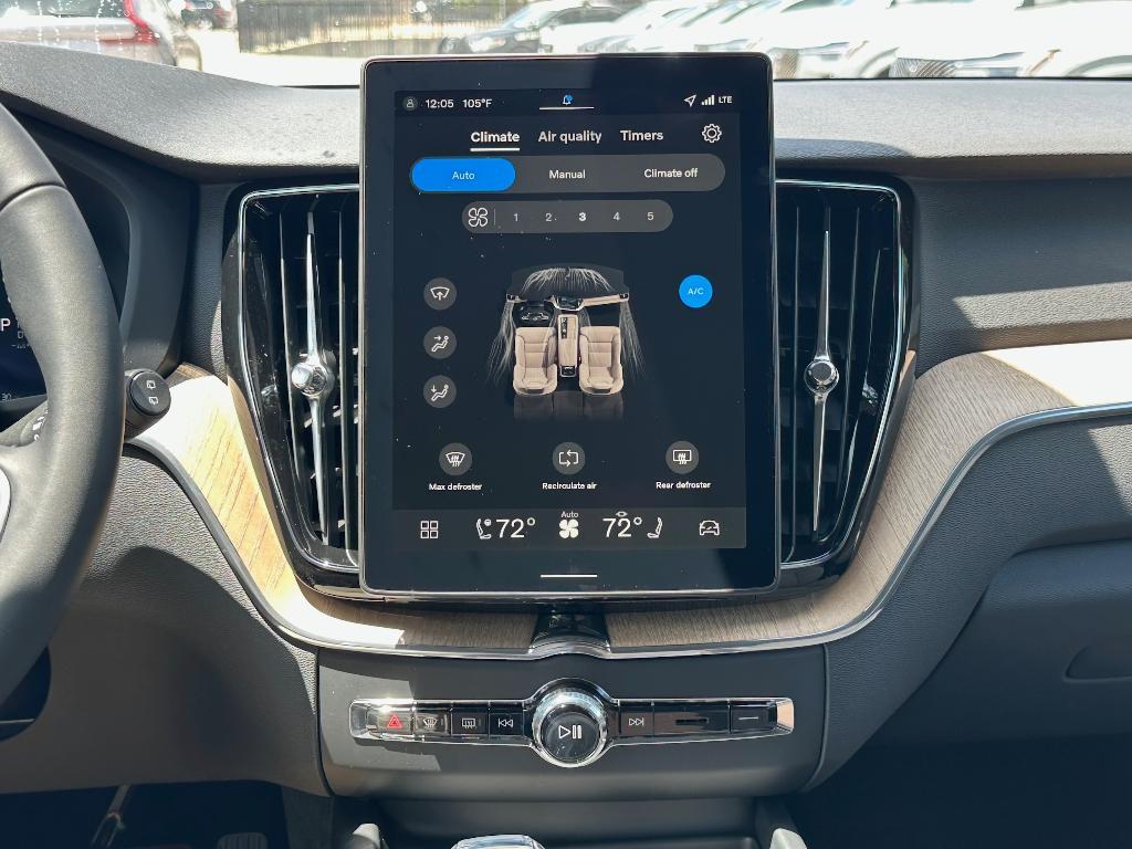 new 2026 Volvo XC60 car, priced at $58,385