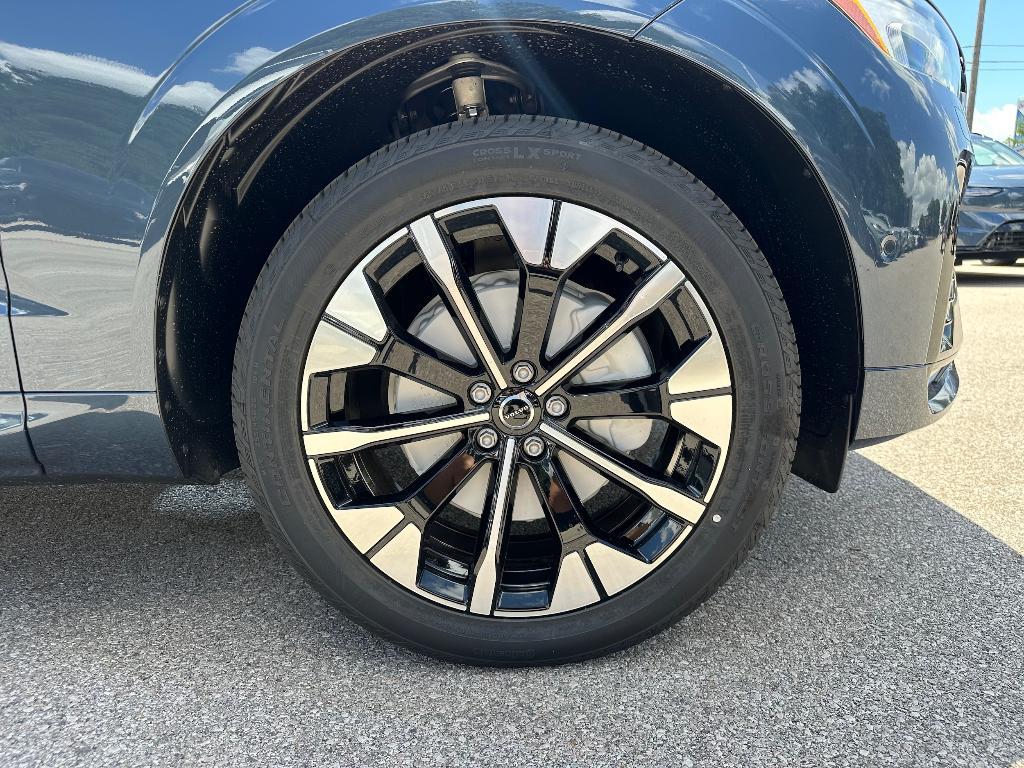 new 2026 Volvo XC60 car, priced at $58,385