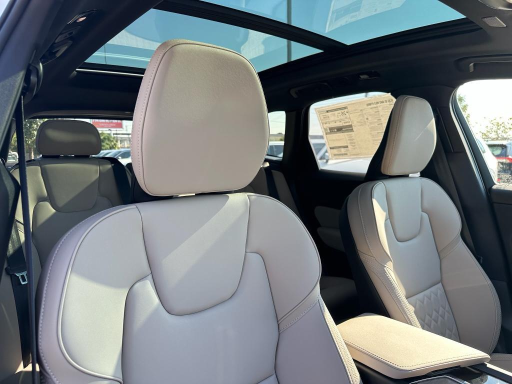 new 2026 Volvo XC60 car, priced at $57,985