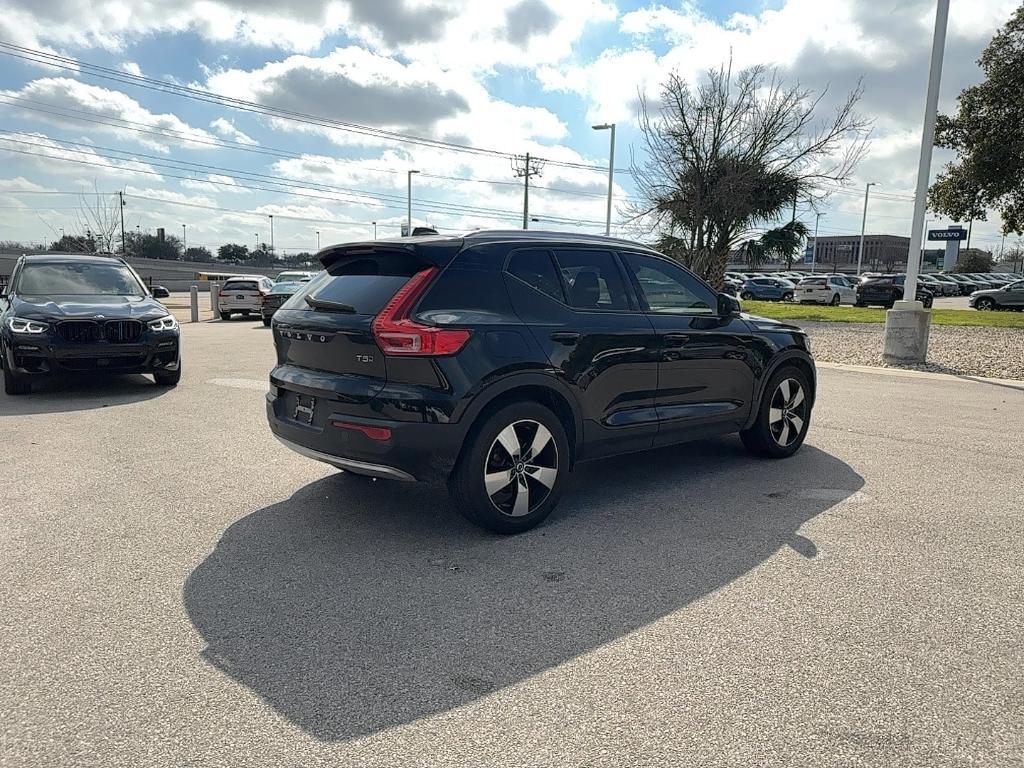 used 2019 Volvo XC40 car, priced at $18,495