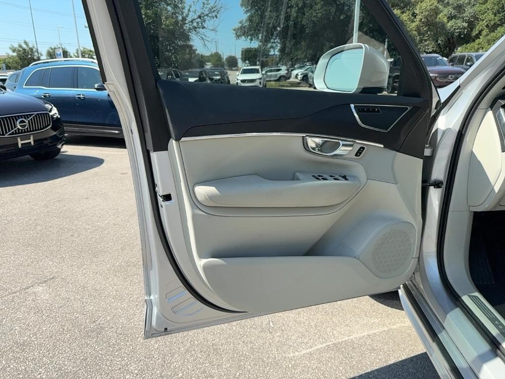 used 2020 Volvo XC90 car, priced at $27,460