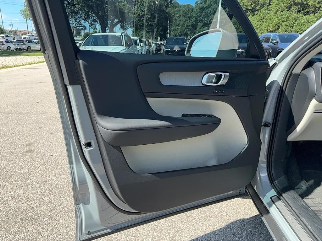 used 2024 Volvo XC40 car, priced at $38,995
