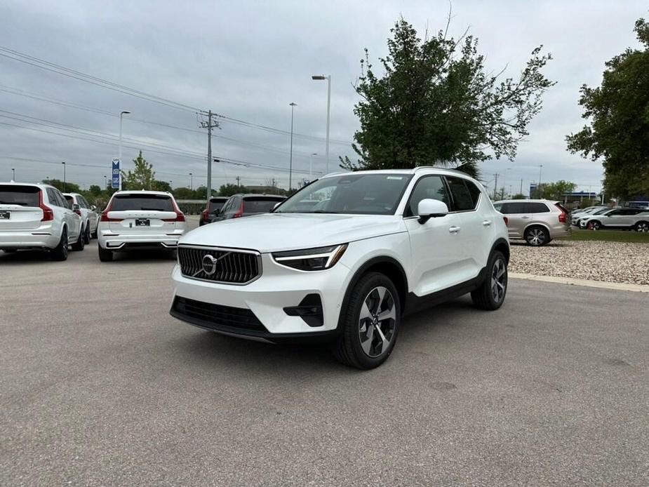 new 2024 Volvo XC40 car, priced at $47,345